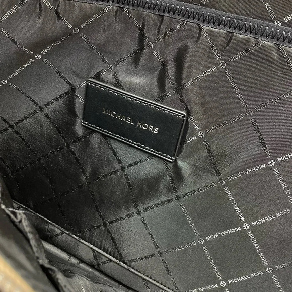 NEW Michael Kors COOPER Large Zip Laptop Case in Camel Textured - Picture 6 of 11